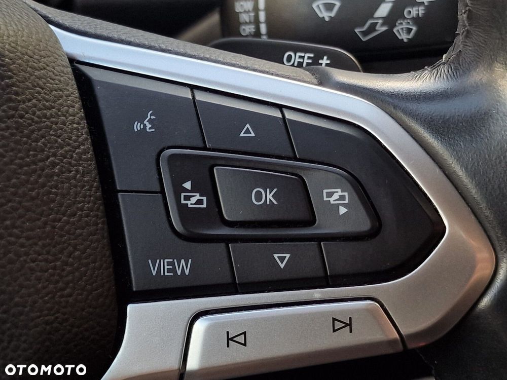 Volkswagen Passat - 31