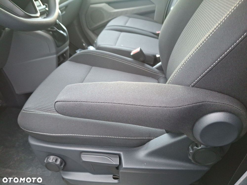 Volkswagen Transporter Furgon 2.0 TDI 150 KM manual - 17