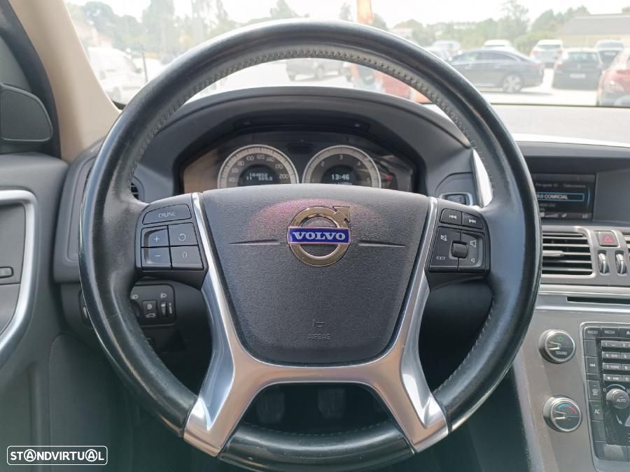 Volvo XC 60 2.0 D3 Drive - 10
