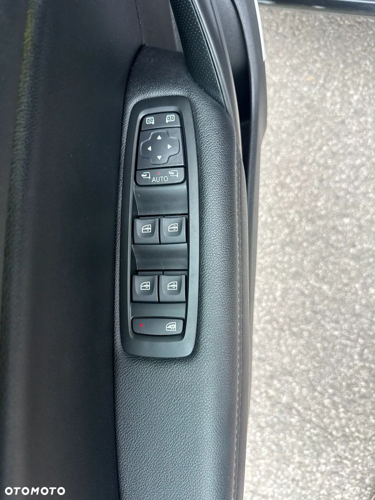 Renault Megane ENERGY dCi 130 Start & Stop Bose Edition - 11