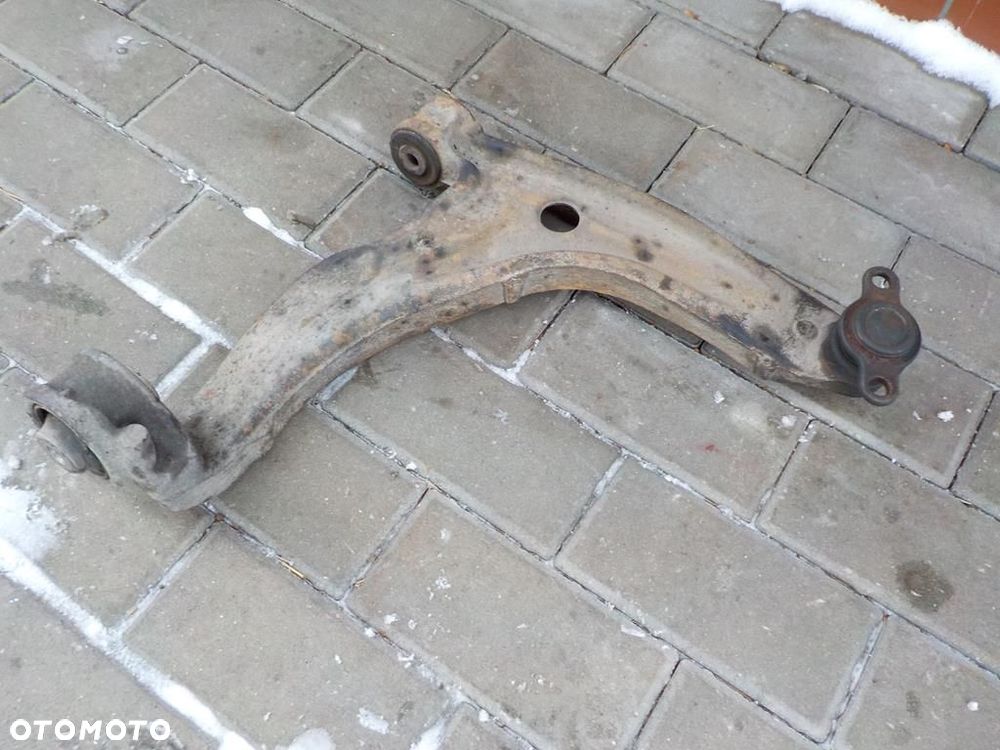 VW T5 WAHACZ PRAWY PRZÓD PRZEDNI - 1