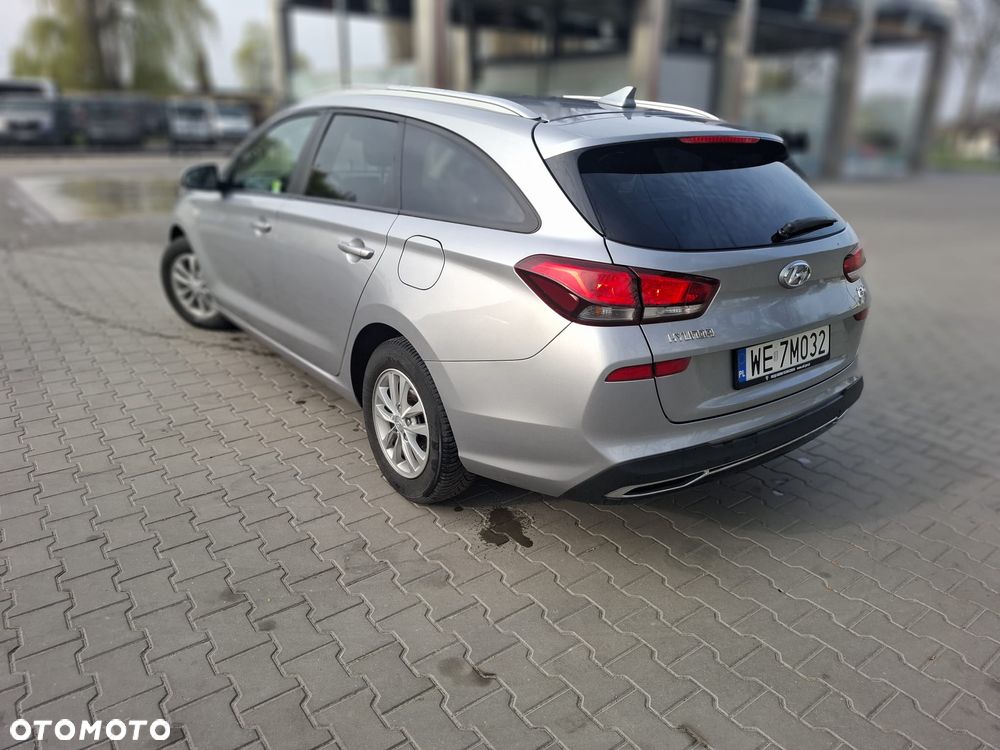 Hyundai i30 1.0 T-GDI Classic + - 11