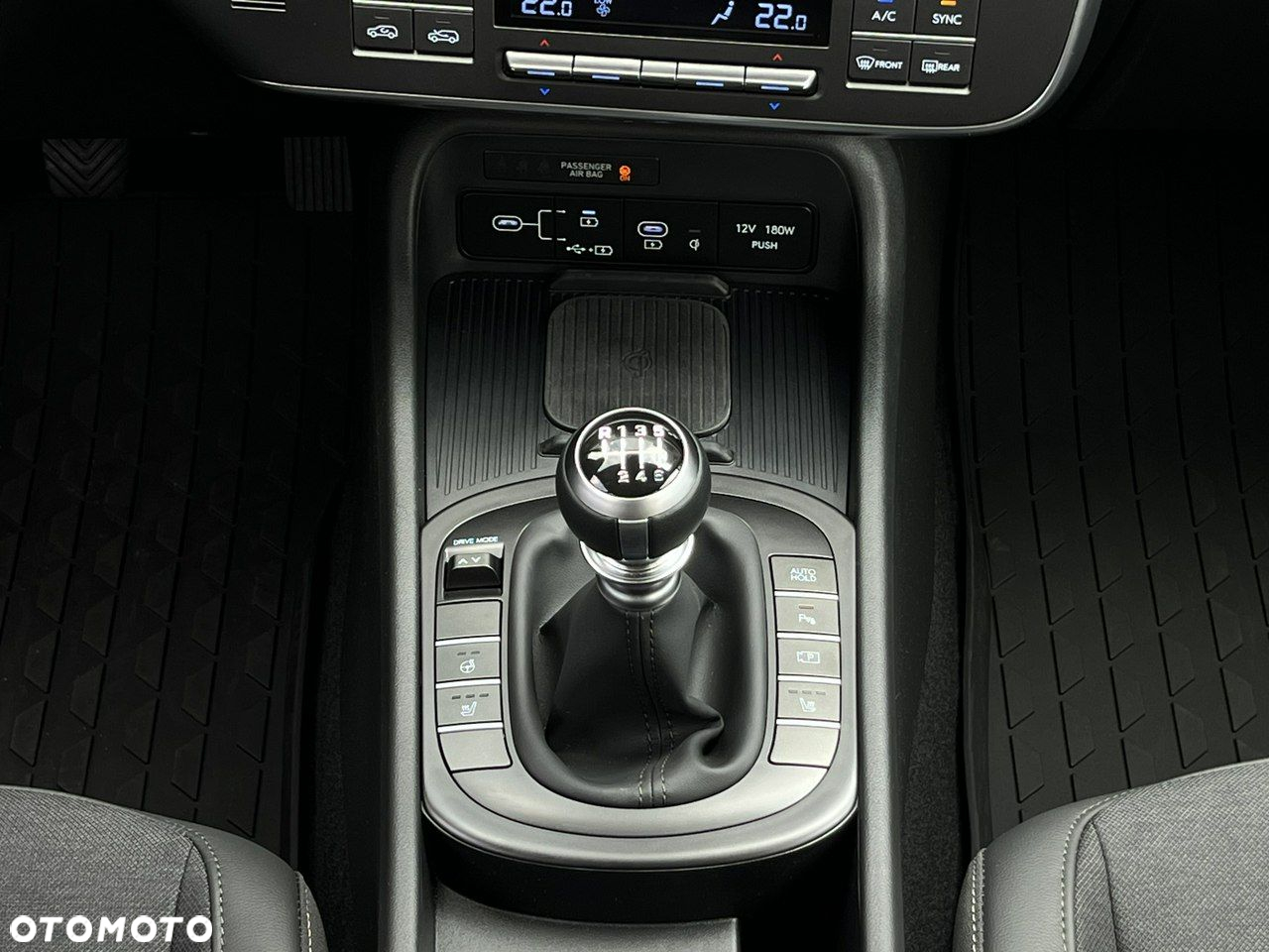 Hyundai Kona - 28