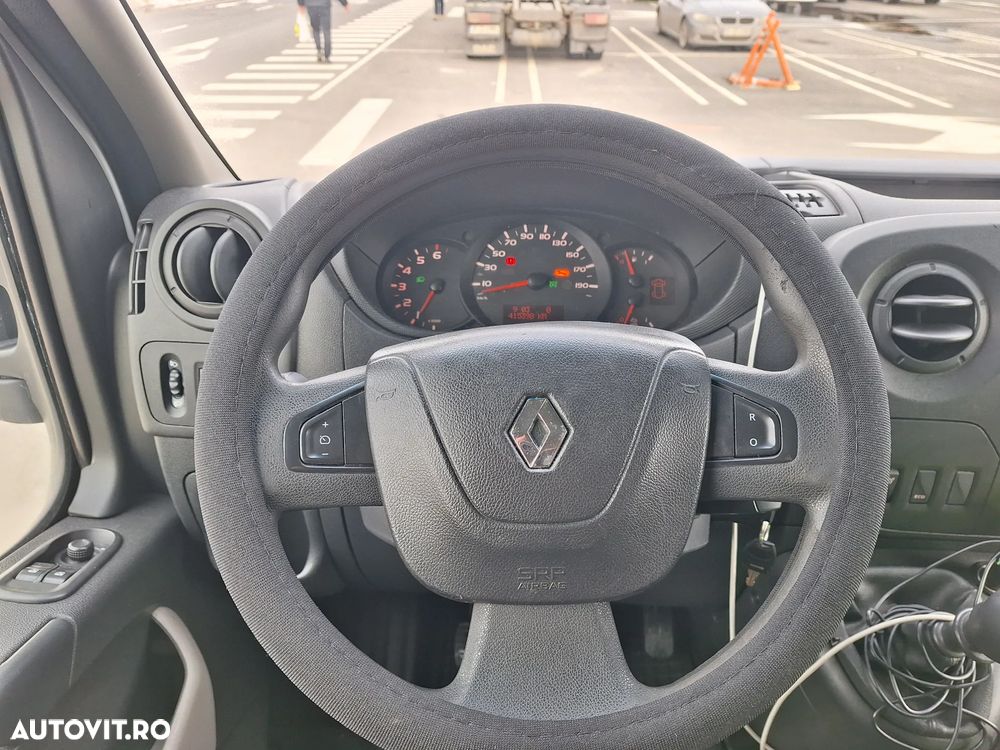 Renault Master - 15