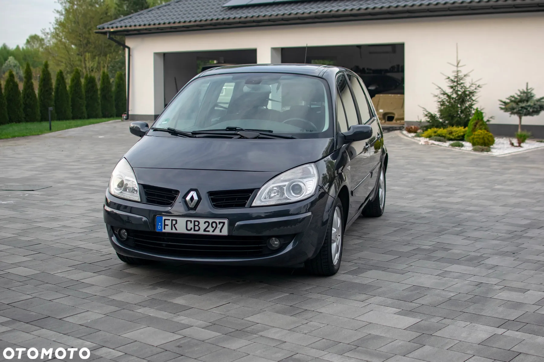 Renault Scenic - 28