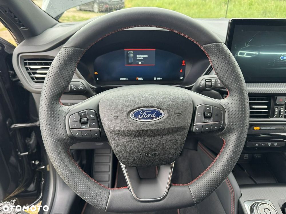 Ford Kuga - 14