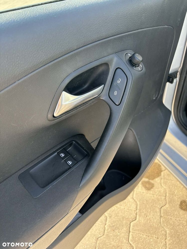 Volkswagen Polo 1.2 Life - 12