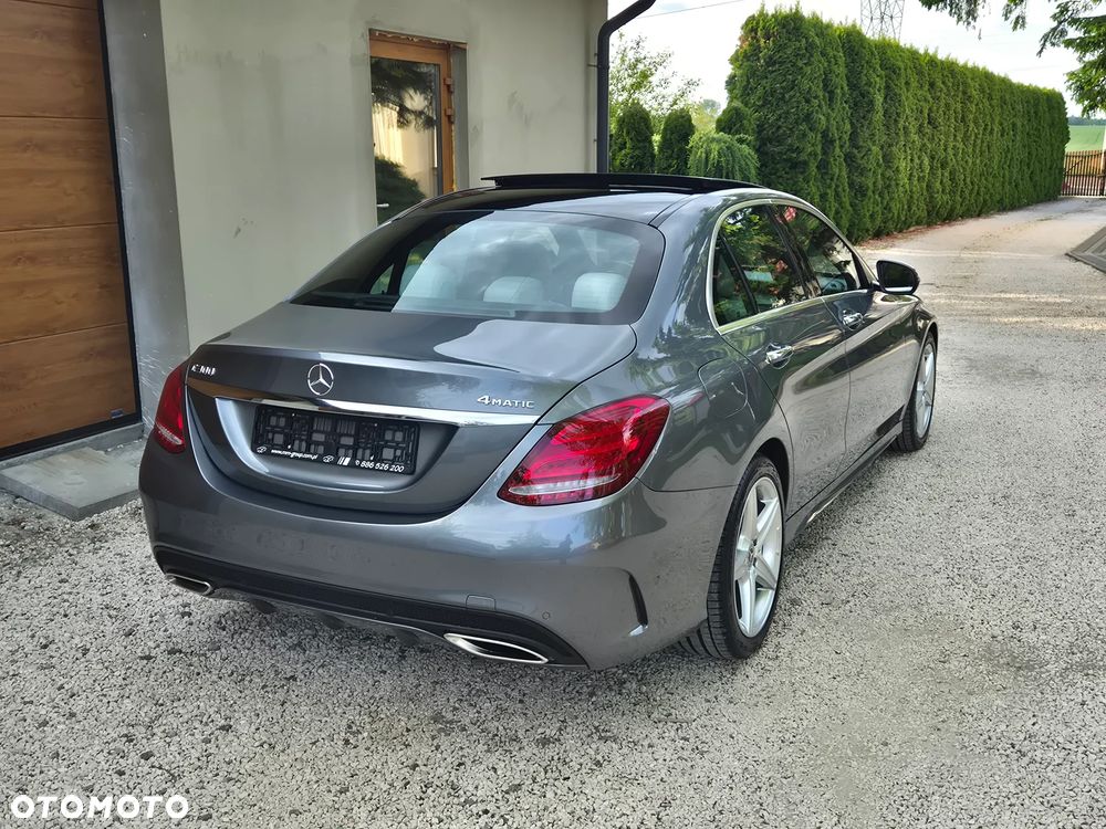 Mercedes-Benz Klasa C 300 7G-TRONIC AMG Line - 24