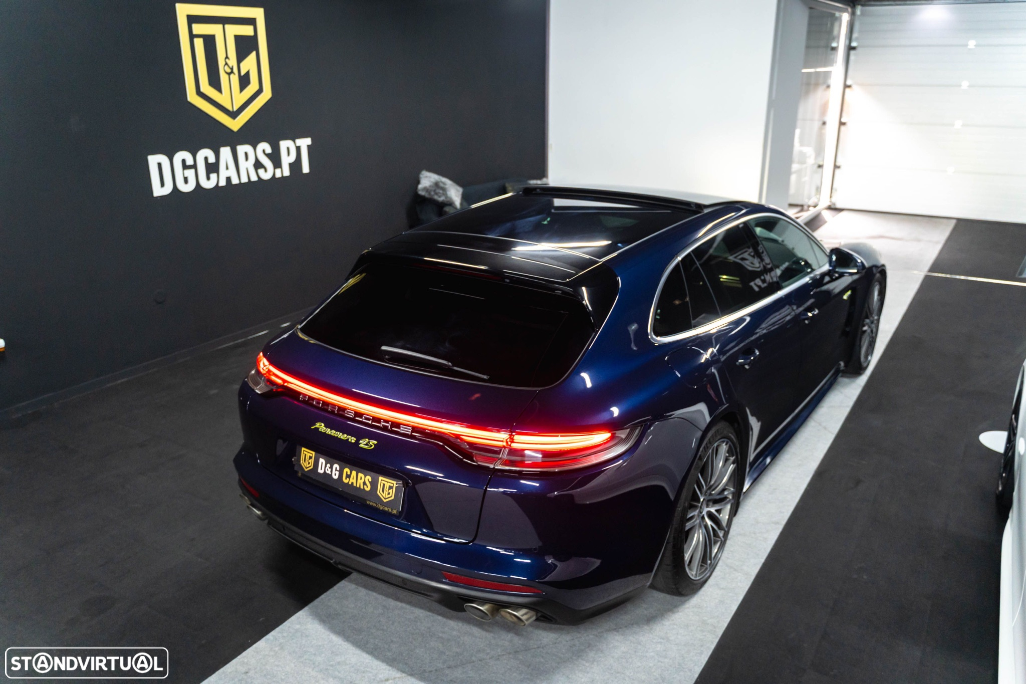 Porsche Panamera Sport Turismo 4S E-Hybrid - 4