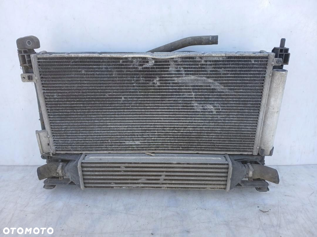 WENTYLATOR CHŁODNICA KOMPLET CHŁODNICE FIAT GRANDE PUNTO 1.9 871300200 - 2