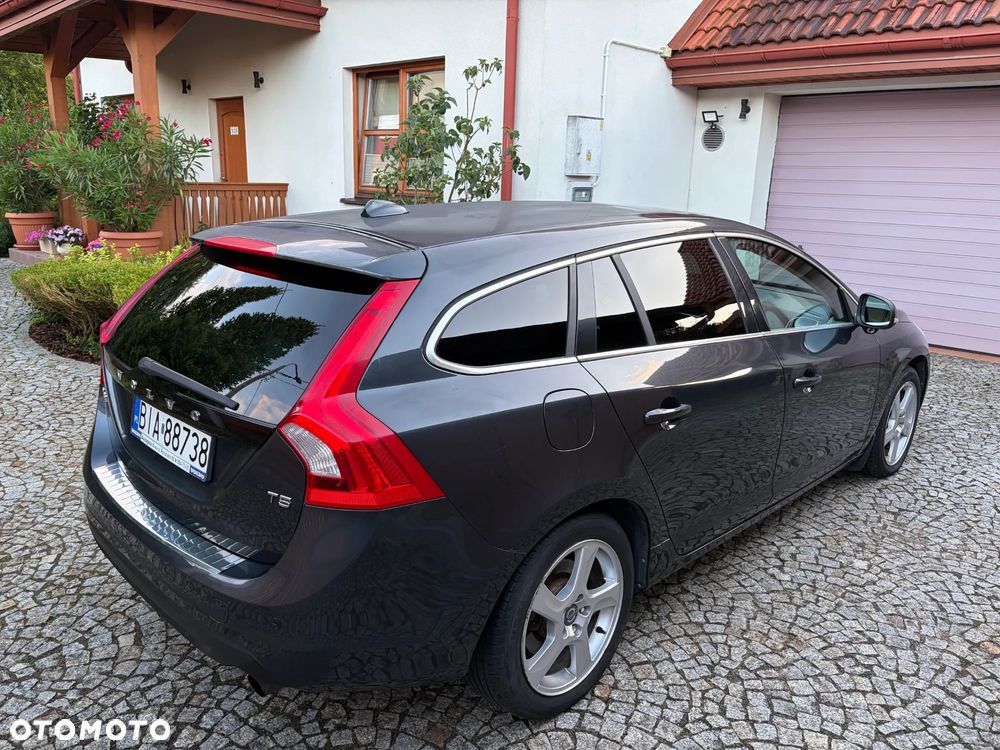 Volvo V60 T5 Summum - 6