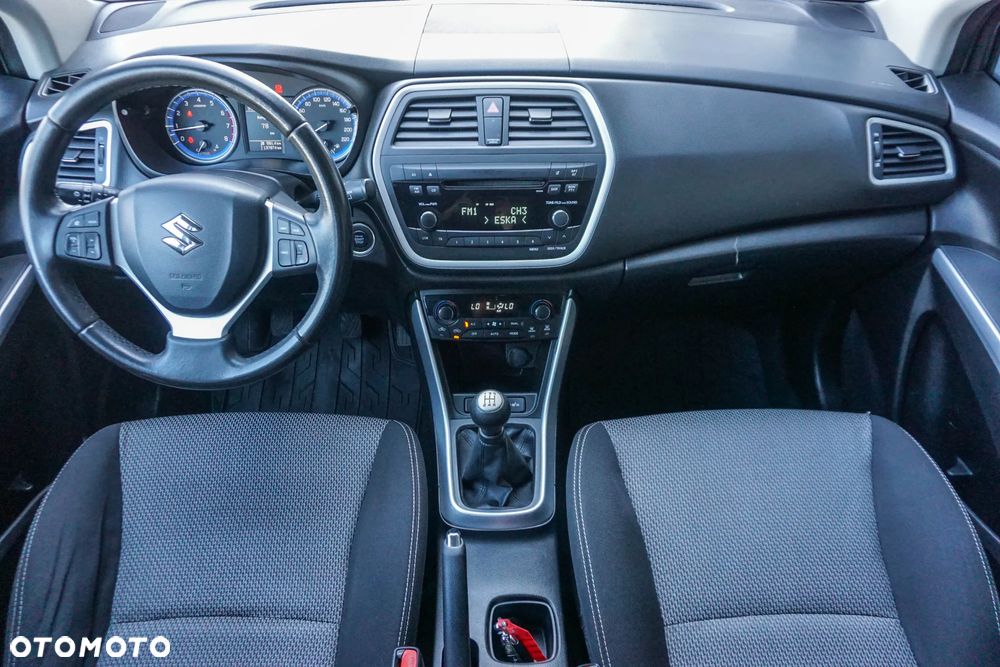 Suzuki SX4 1.6 Premium - 33