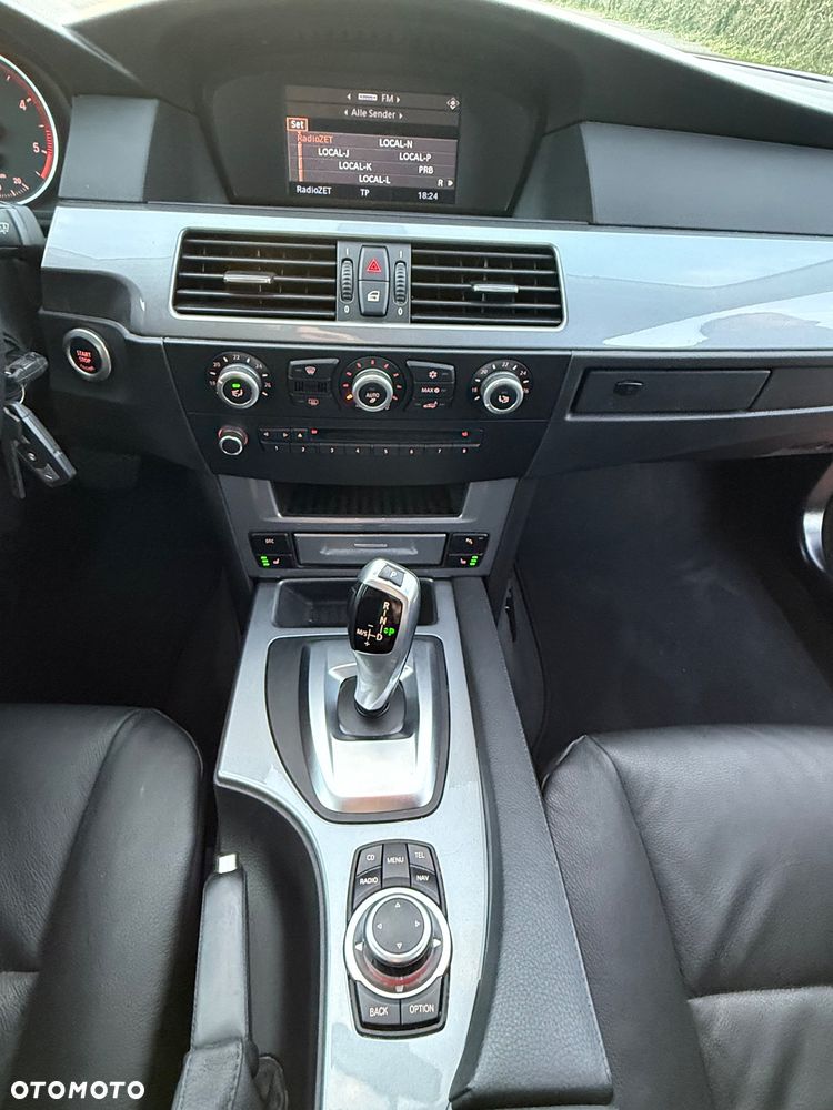 BMW Seria 5 525d Edition Lifestyle - 34