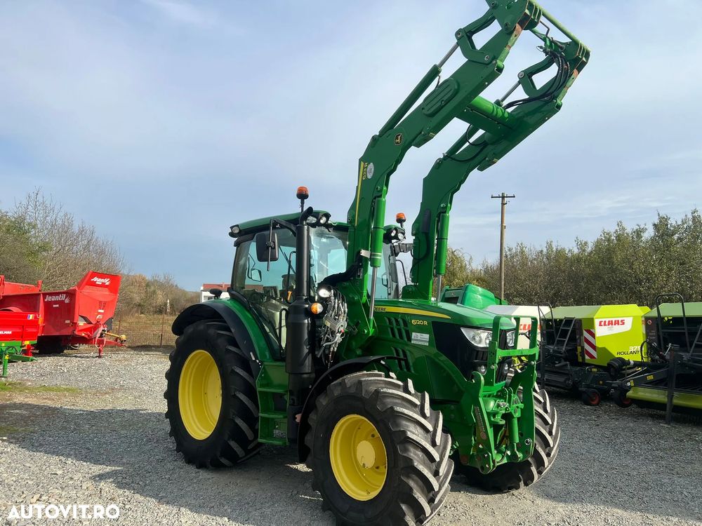 John Deere 6120R - 6