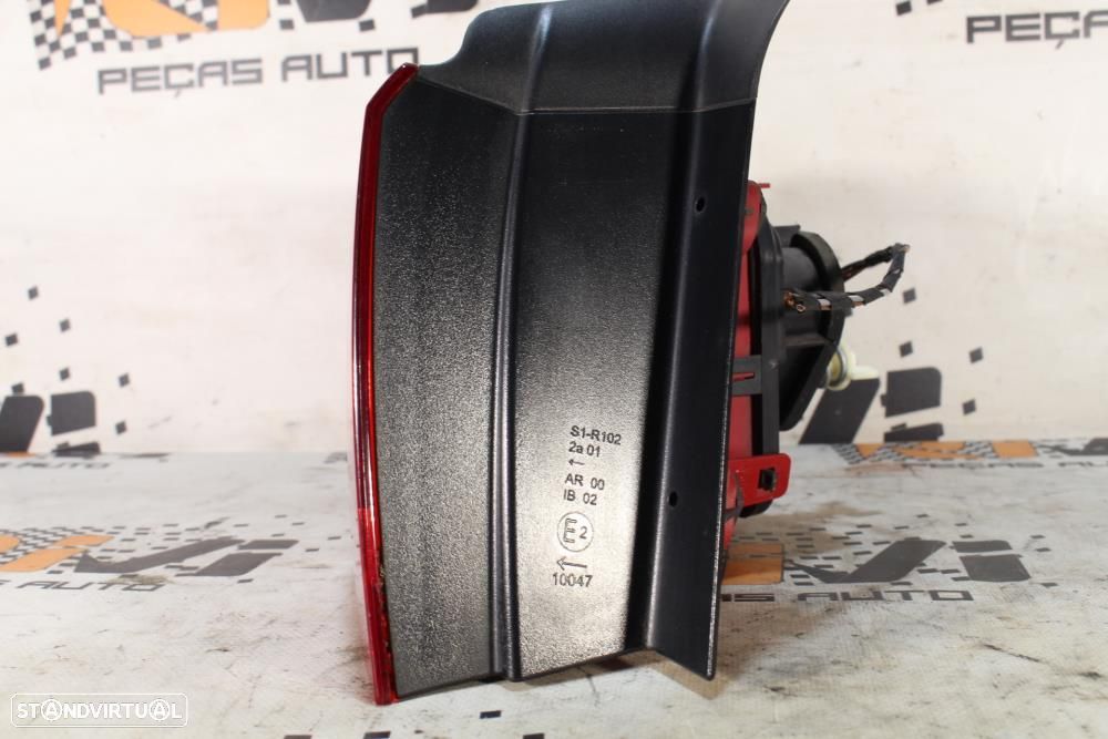 Farolim Esquerdo Volkswagen Passat (362)  3Ae945095f / 90004835 / Chas - 9