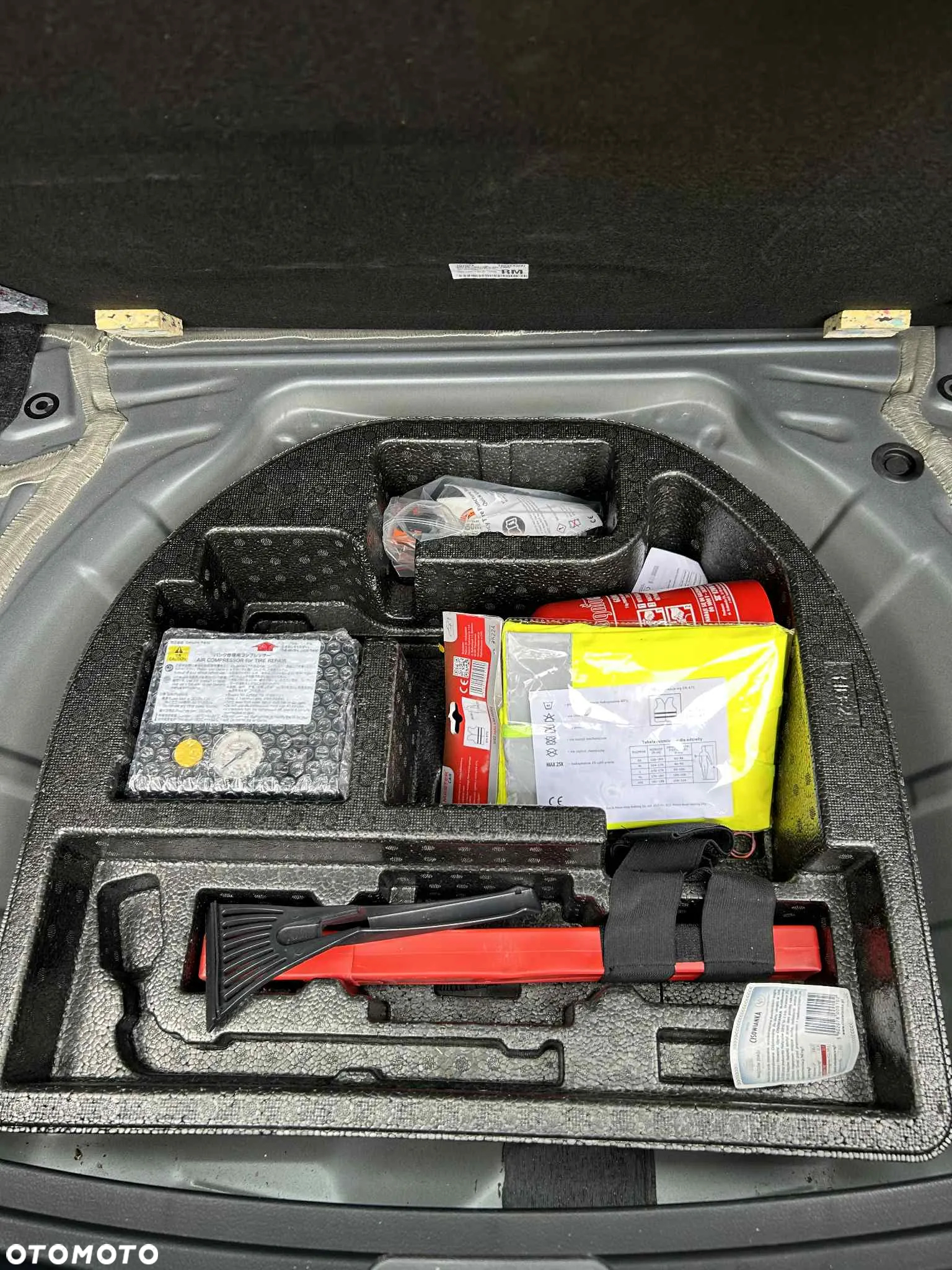 Toyota Auris 1.33 VVT-i Active - 11