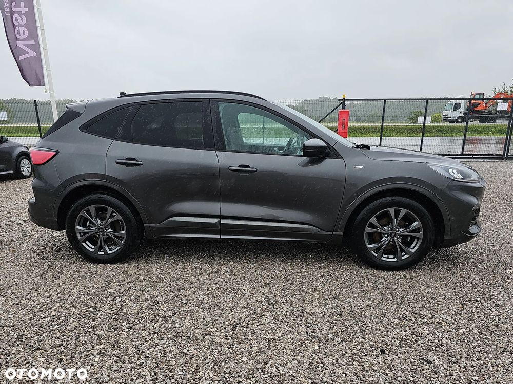 Ford Kuga 1.5 EcoBoost FWD ST-Line - 4