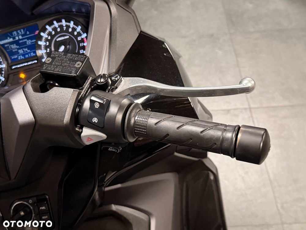 Honda NSS - 15