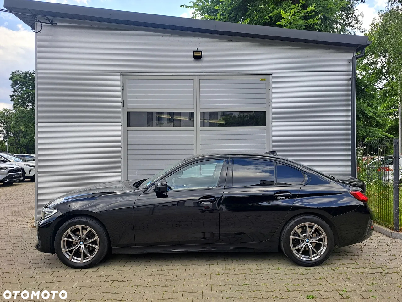 BMW Seria 3 318i Sport - 4