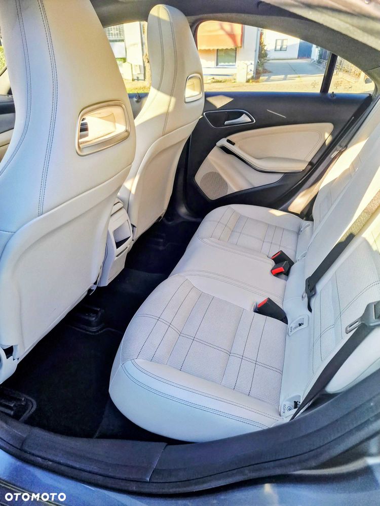 Mercedes-Benz CLA - 8