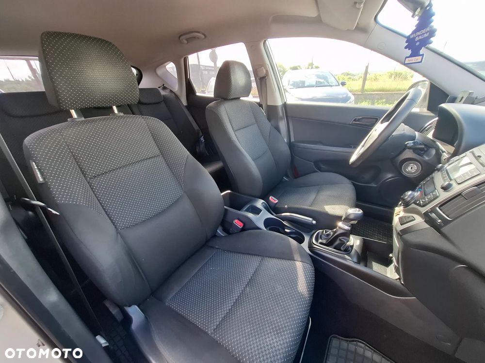 Hyundai i30 1.6 CRDi Comfort EU5 - 15