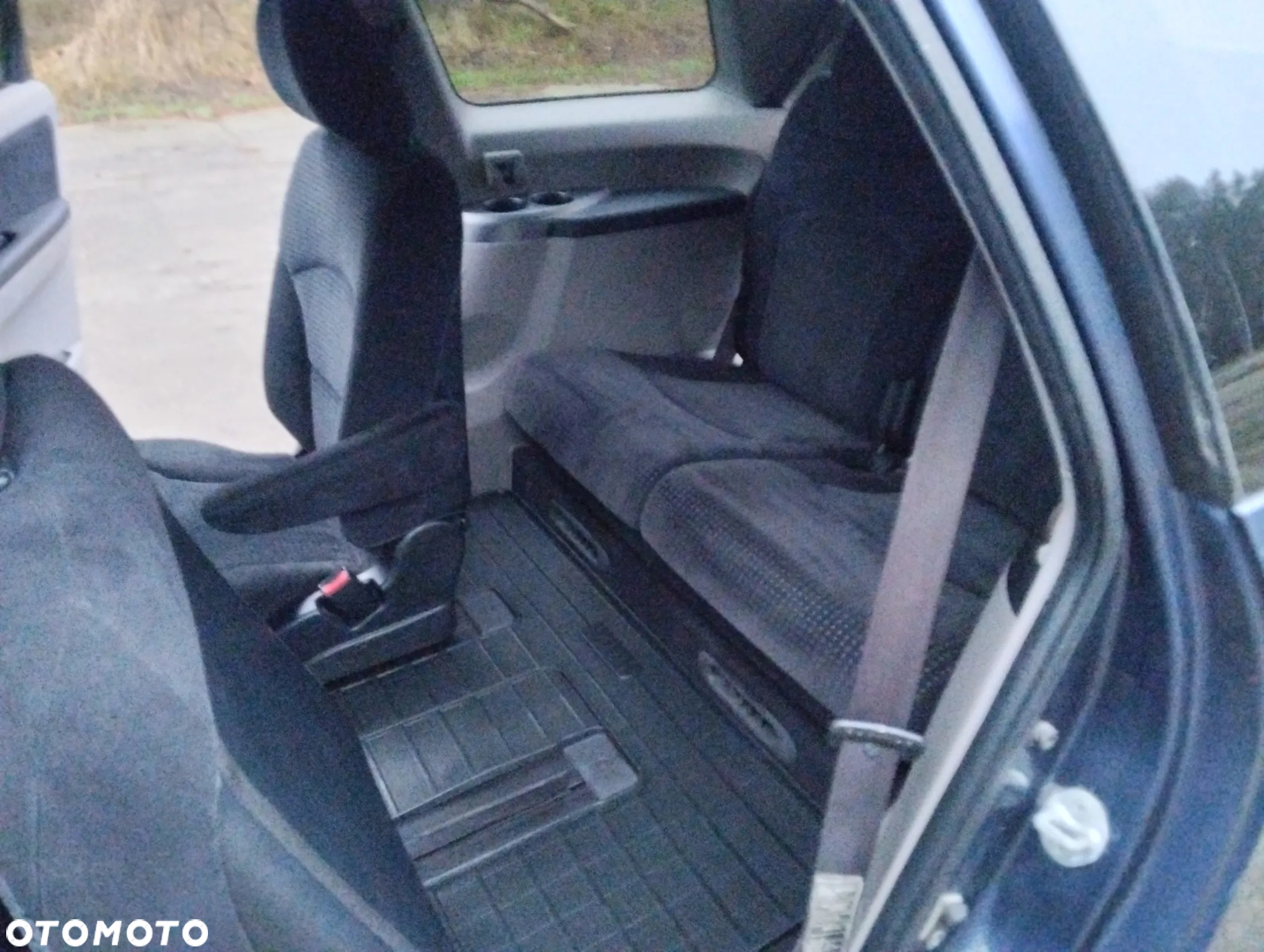 Mitsubishi Grandis 2.4 Automatik Invite - 6
