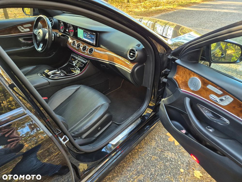 Mercedes-Benz Klasa E 300 9G-TRONIC AMG Line - 8