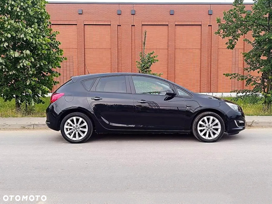 Opel Astra 1.4 Turbo 150 Jahre - 6
