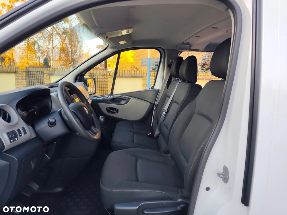 Renault Trafic - 12