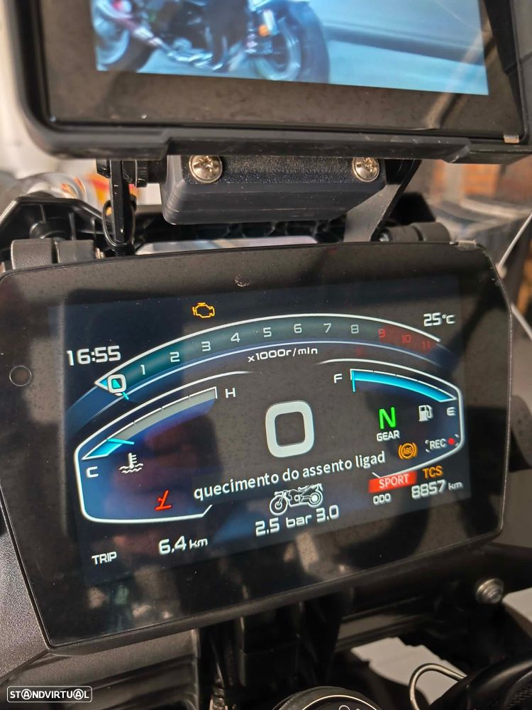 Voge 900DSX - 5