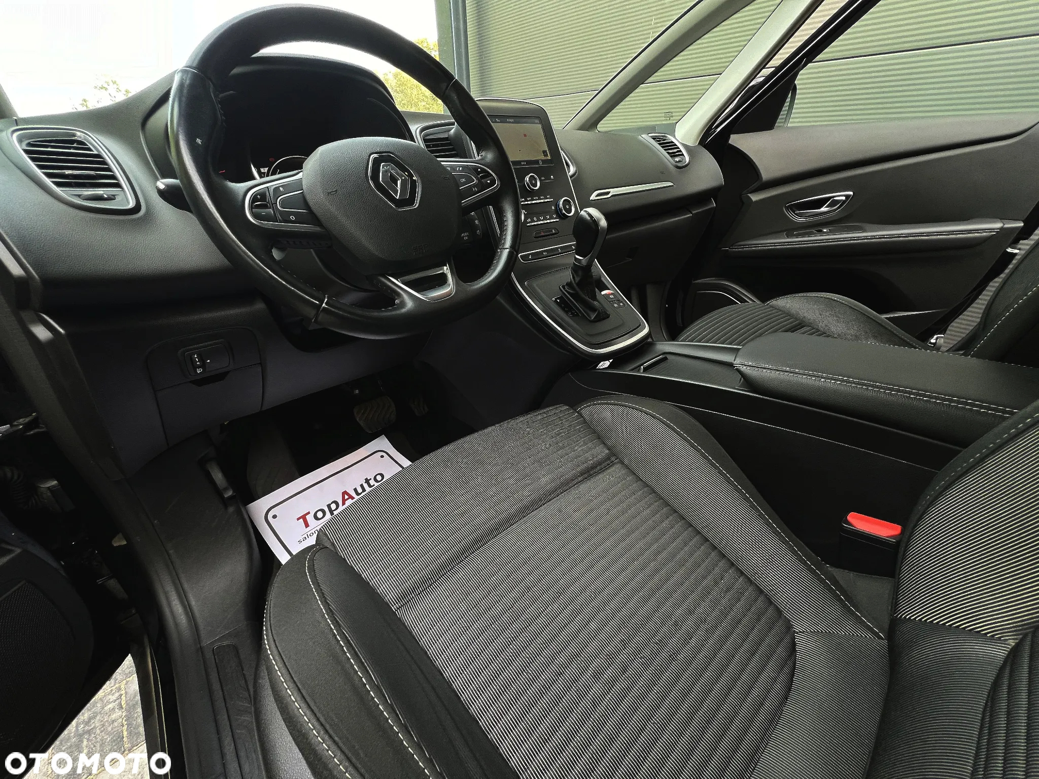 Renault Scenic 1.5 dCi Zen EDC - 17