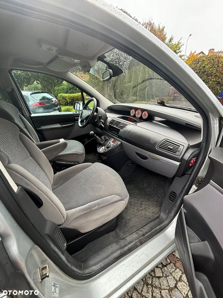 Peugeot 807 140 Family - 20