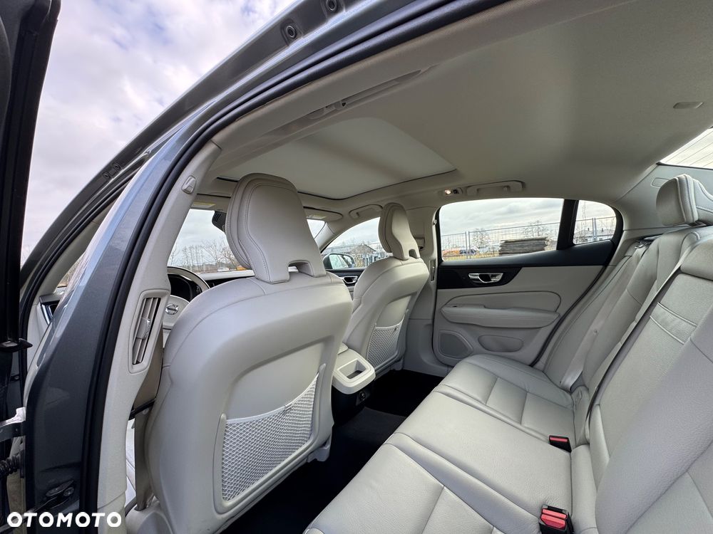 Volvo S60 T5 Inscription - 10