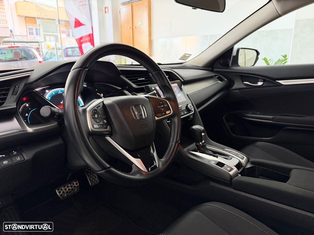 Honda Civic 1.5 i-VTEC Elegance Navi CVT - 16