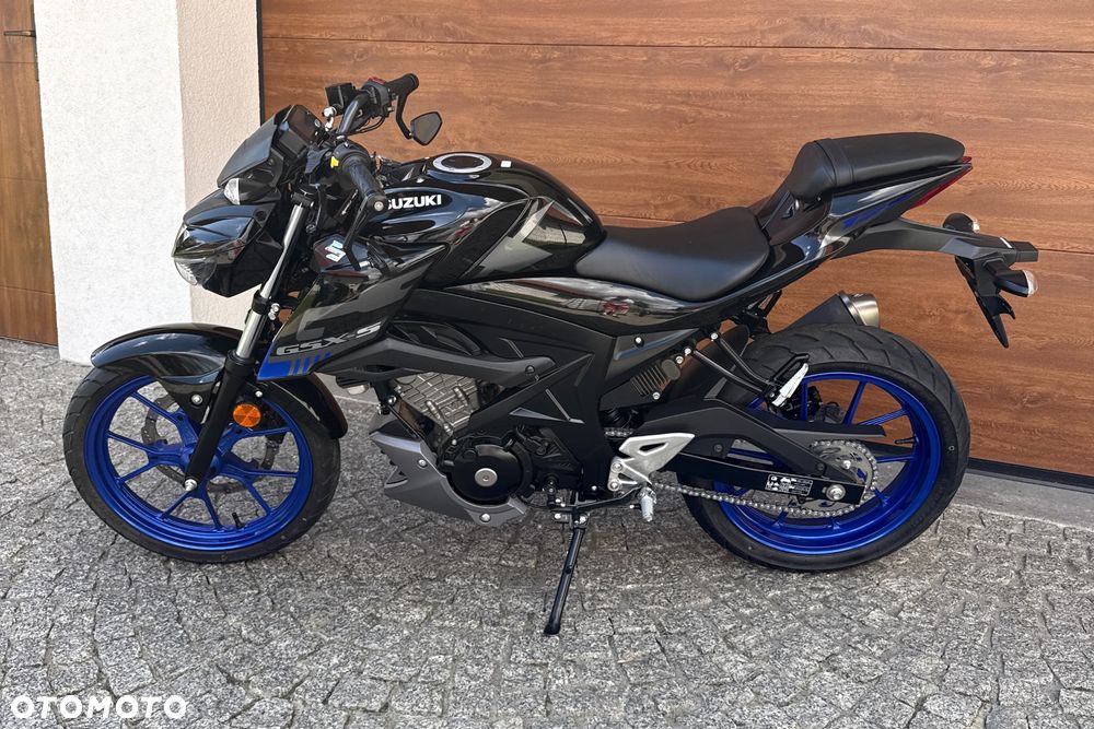 Suzuki GSX - 15