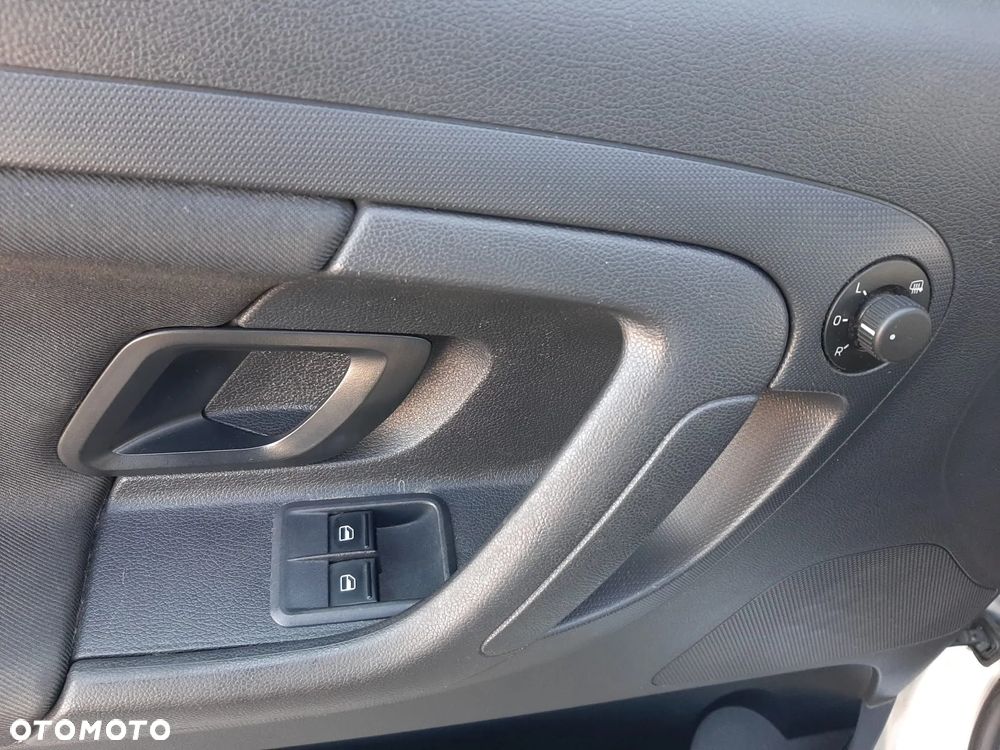 Skoda Roomster 1.2 TSI FAMILY - 14