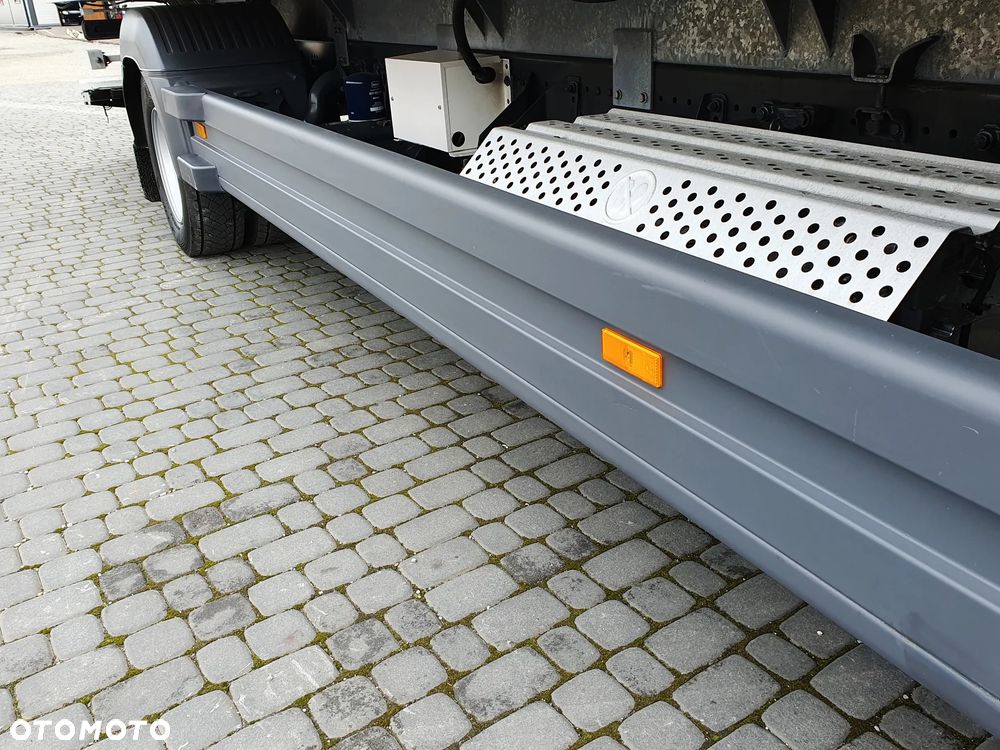 Mercedes-Benz ATEGO 1223 CHŁODNIA THERMO KING -30 +30*C / WINDA BAR - 25