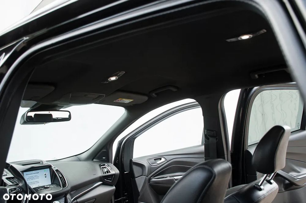 Ford Kuga 1.5 EcoBoost 4x4 ST-Line - 37