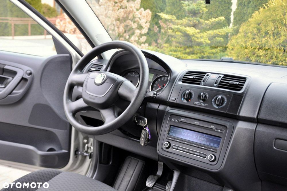 Skoda Fabia - 25