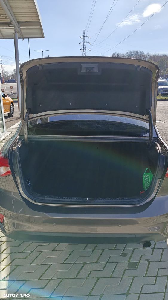 Ford Focus 1.0 EcoBoost Titanium Business - 9