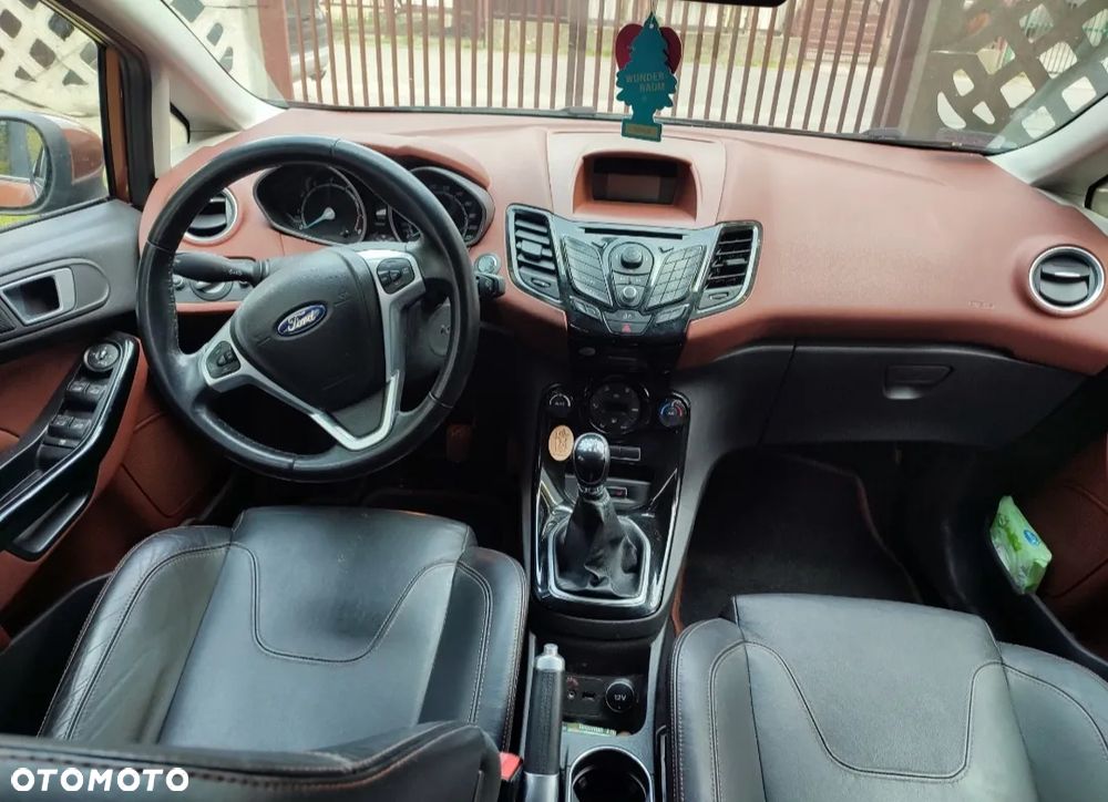Ford Fiesta 1.0 EcoBoost Titanium - 10
