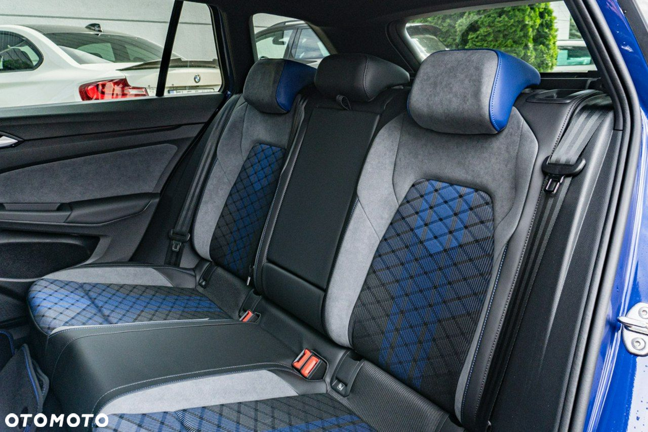 Volkswagen Golf - 21