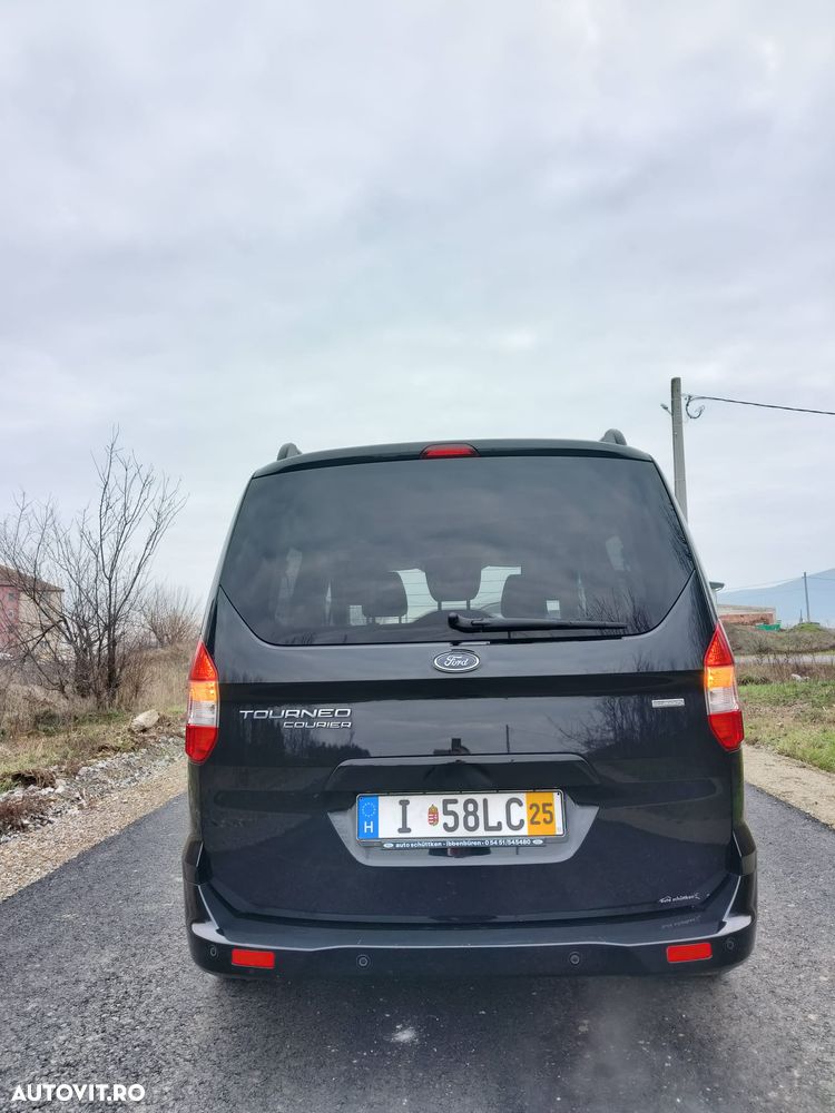 Ford Tourneo Courier - 4