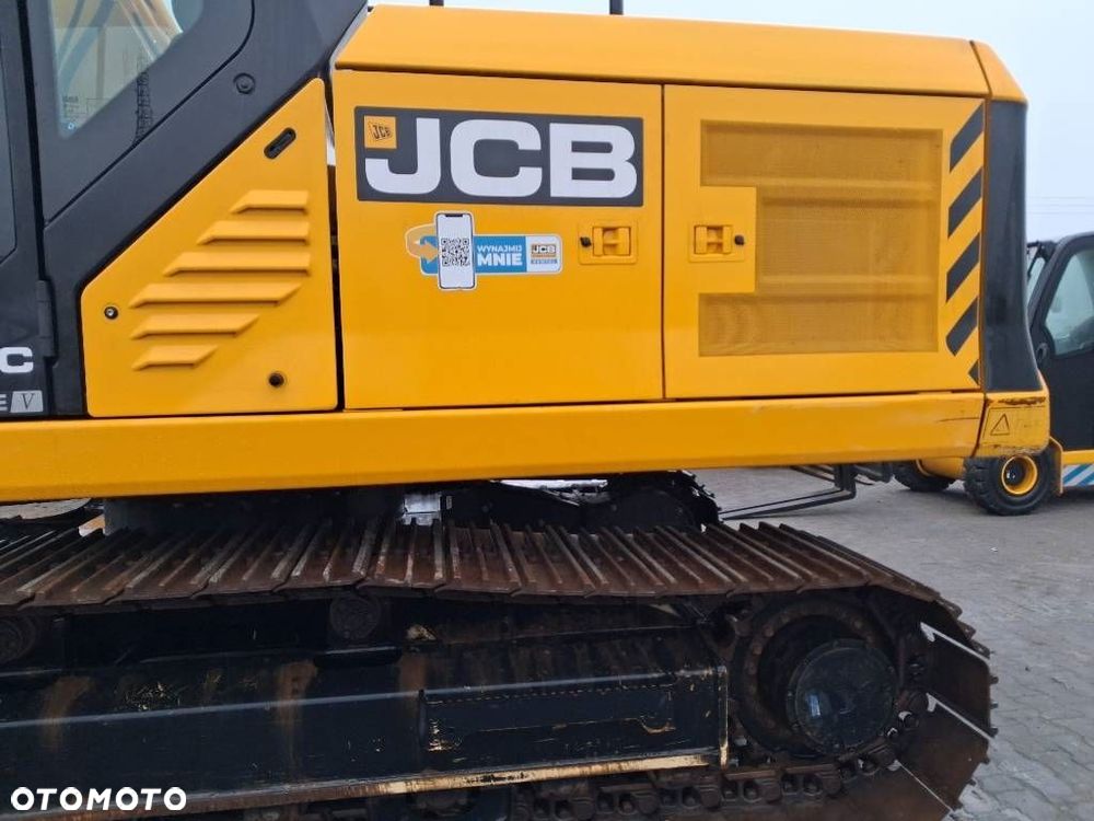 JCB 220X - 9