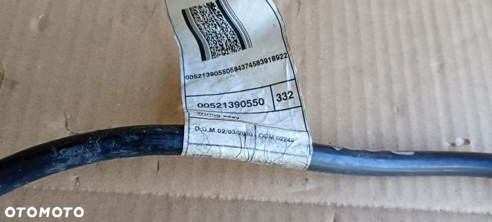 Klema plusowa akumulatora Fiat 500E 00521390550 - 9