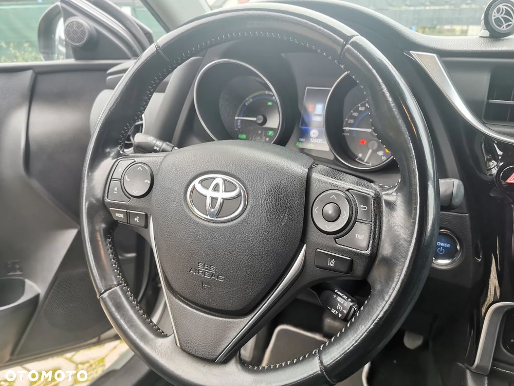 Toyota Auris - 2