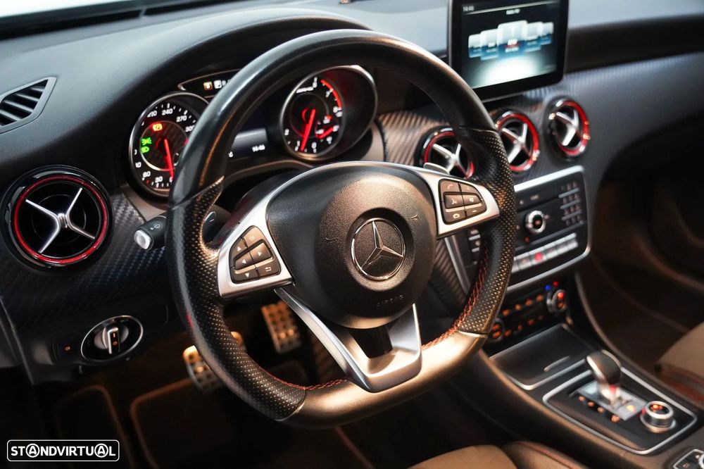 Mercedes-Benz A 45 AMG 4-Matic - 9