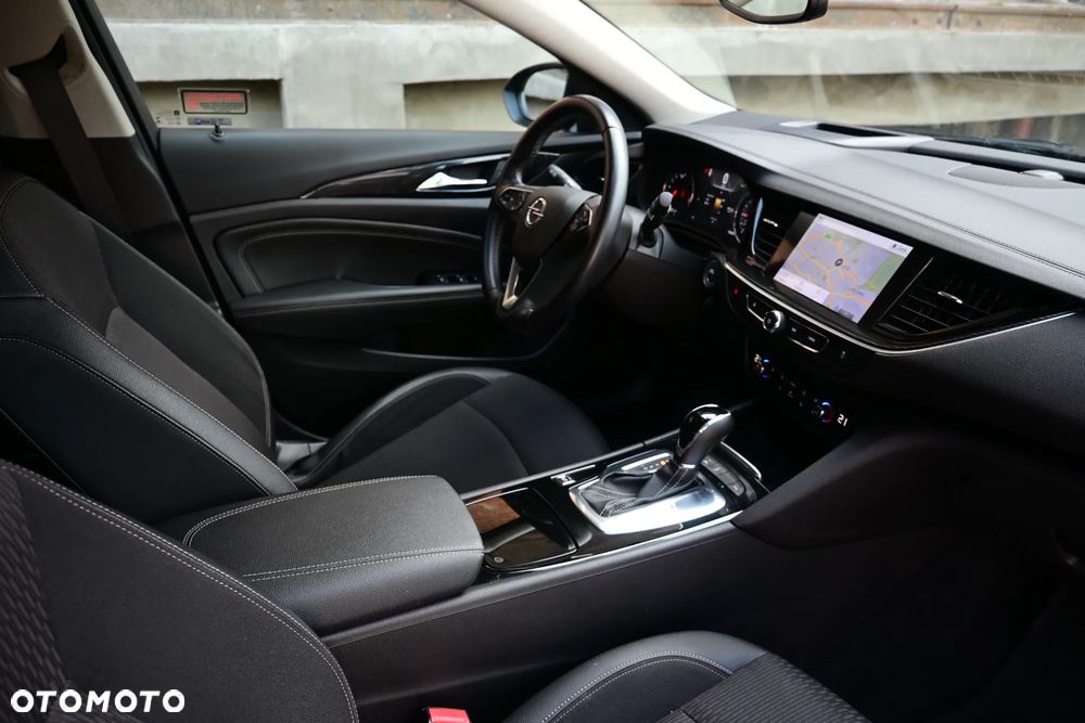 Opel Insignia 1.5 T Elite S&S - 10