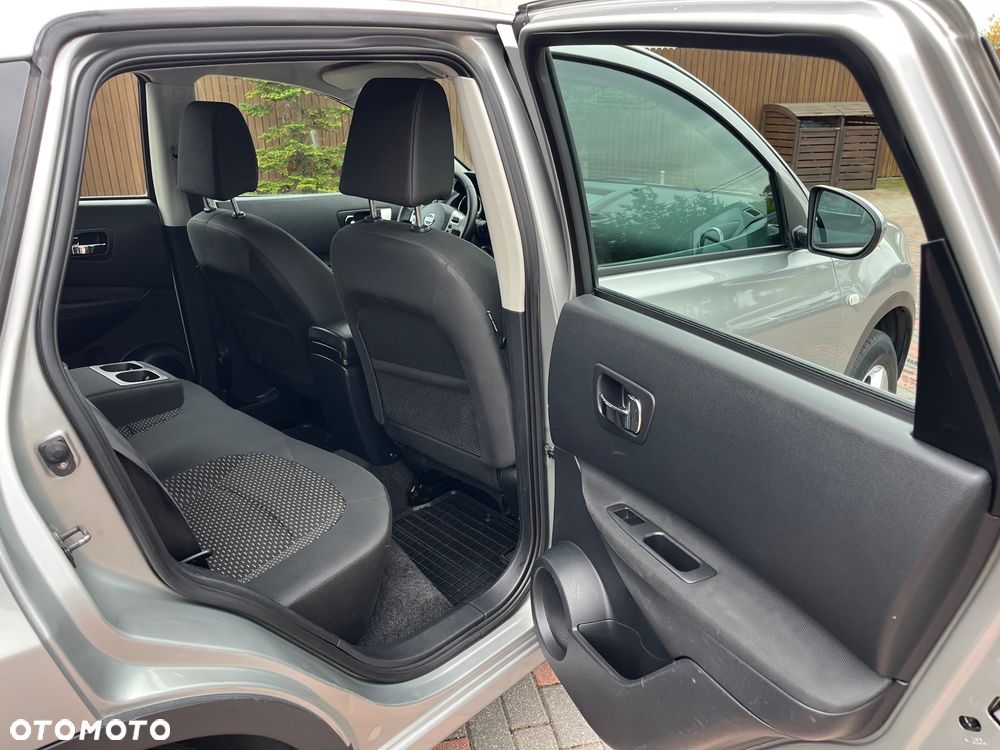 Nissan Qashqai 1.6 visia - 18