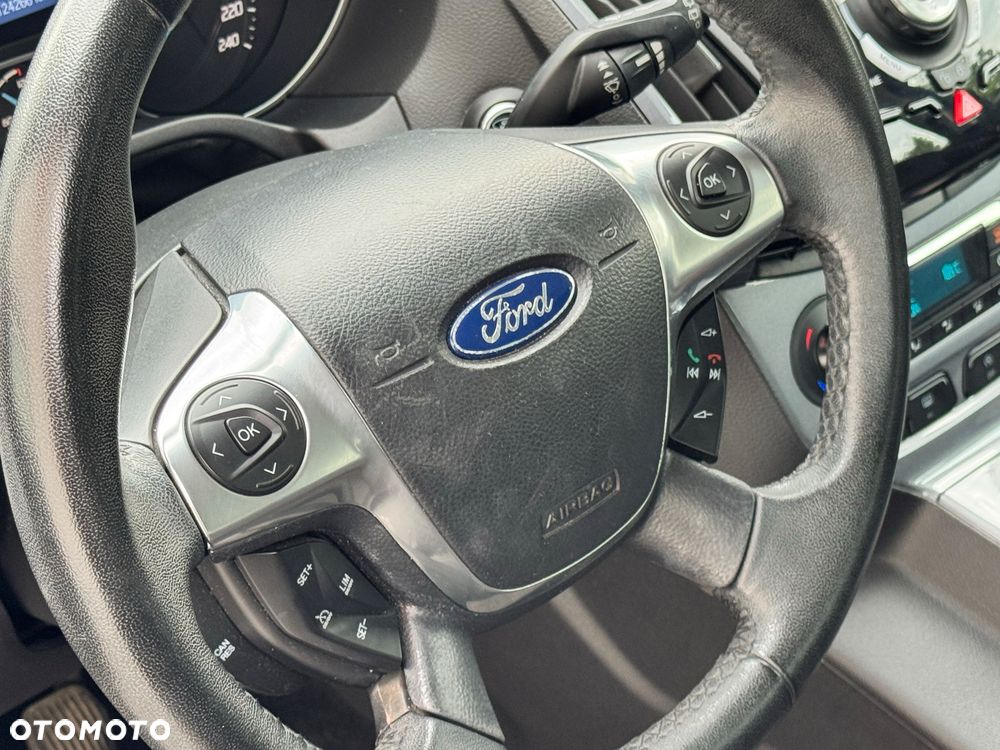 Ford Focus 1.6 EcoBoost Titanium - 19